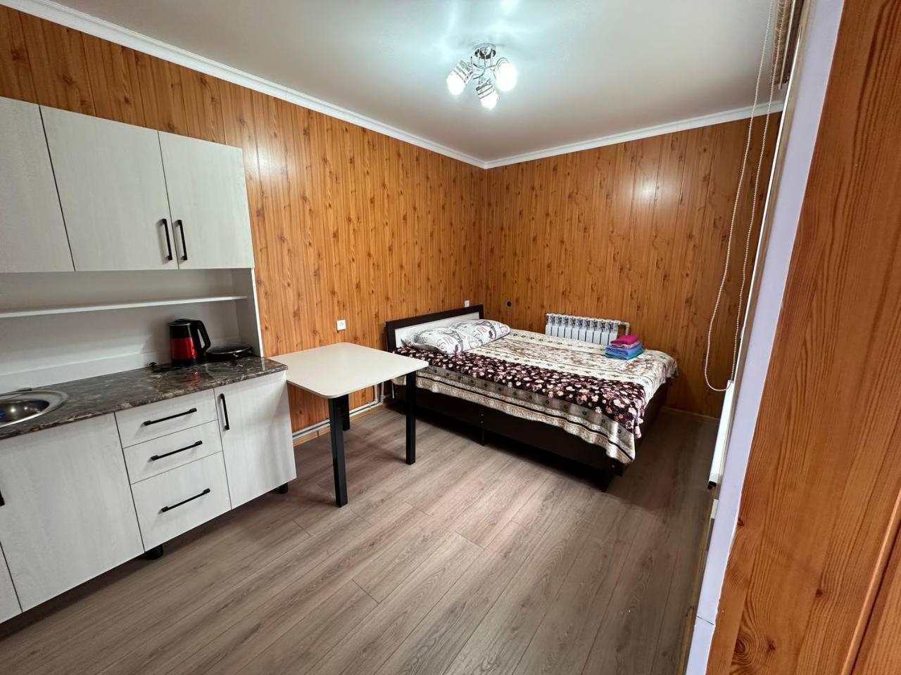 Pamko Panzió Naryn Kültér fotó